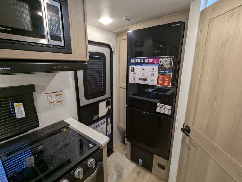 rv19